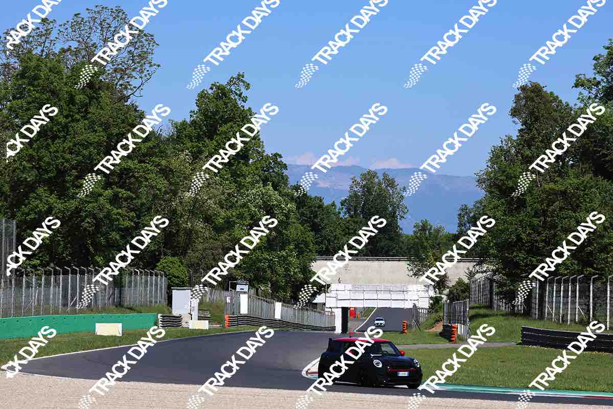 TD 250426 T06 - 059