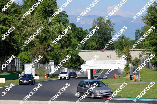 TD 250426 T09 - 063