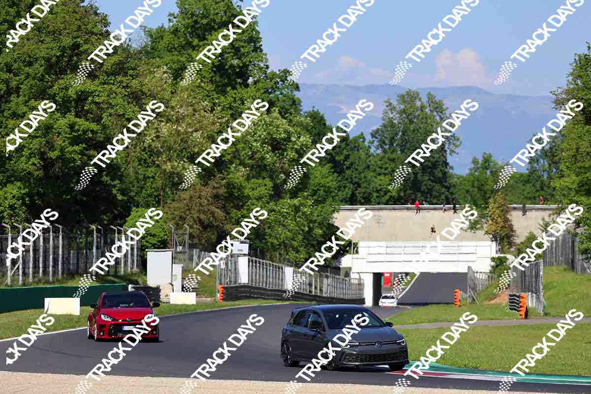 TD 250426 T09 - 069