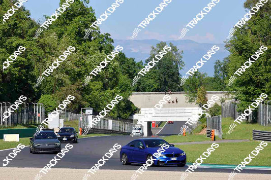 TD 250426 T09 - 098