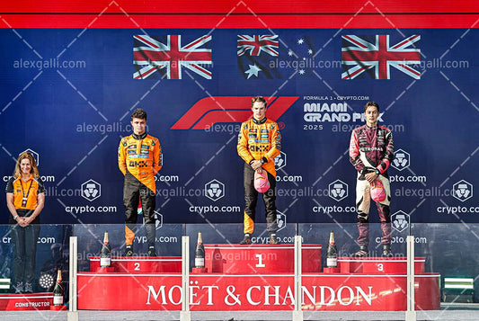 F1 2025 Oscar Piastri - McLaren - 202506015