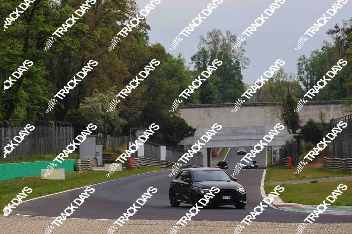 TD 120426 T01 - 007