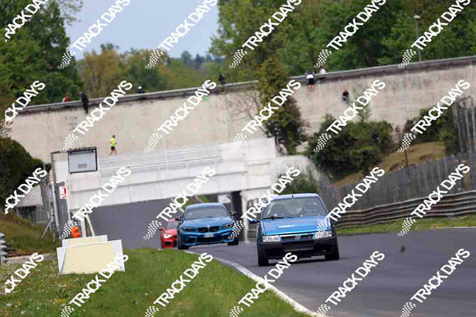 TD 120426 T09 - 005