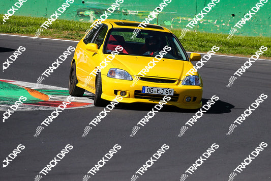TD 250425 T03 - 033