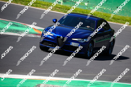 TD 250425 T05 - 036