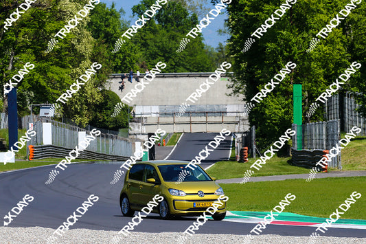 TD 250425 T06 - 045