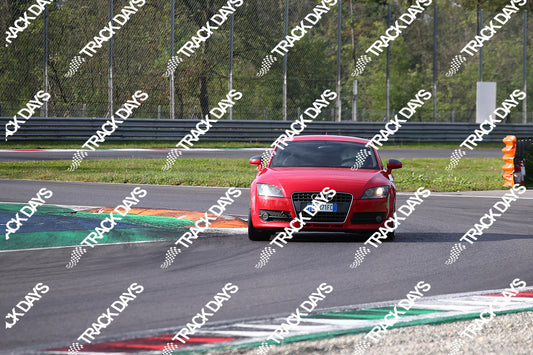TD 281023 T04 - 092