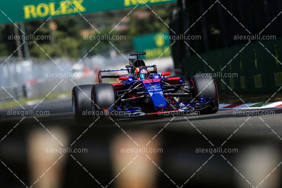 F1 2017 Daniil Kvyat - Toro Rosso - 20170035