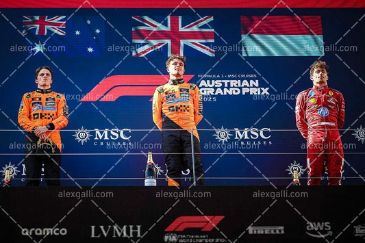 F1 2025 Lando Norris - McLaren - 202511018