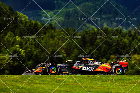 F1 2024 - Oscar Piastri - McLaren - 240136