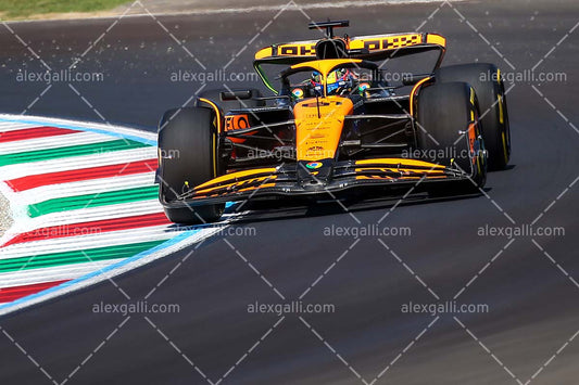F1 2024 - Oscar Piastri - McLaren - 240195