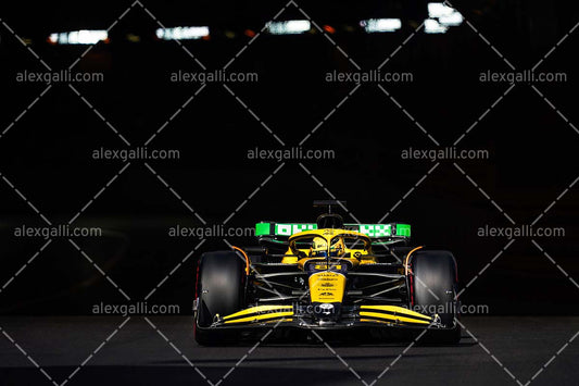F1 2024 - Oscar Piastri - McLaren - 240109