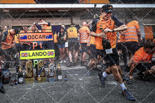 F1 2025 Oscar Piastri - McLaren - 202500911