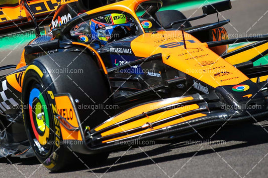 F1 2024 - Oscar Piastri - McLaren - 240046