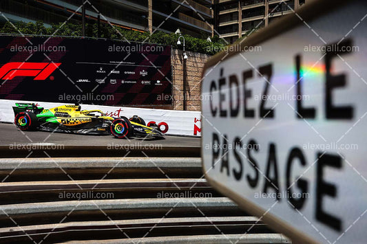 F1 2024 - Oscar Piastri - McLaren - 240111