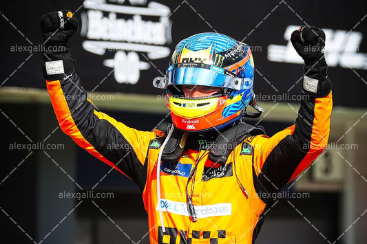 F1 2024 - Oscar Piastri - McLaren - 240172