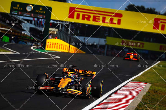 F1 2024 - Oscar Piastri - McLaren - 240174