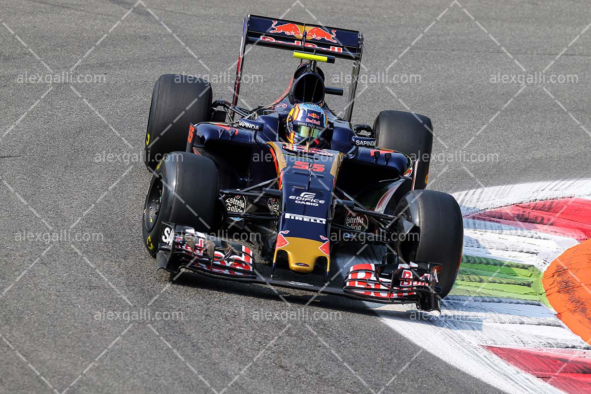 F1 2016 Carlos Sainz - Toro Rosso - 20160111