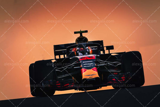 2018 Max Verstappen - Red Bull - 20180135