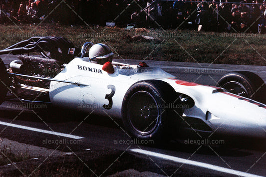 F1 1967 John Surtees - Honda RA300 - 19670012