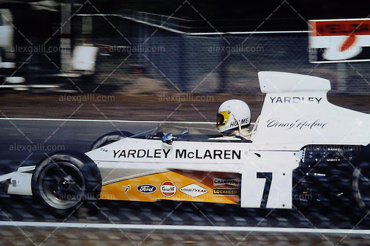 F1 1973 Denis Hulme - McLaren M19 - 19730013