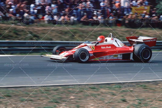 F1 1976 Niki Lauda - Ferrari 312 T2 - 19760066