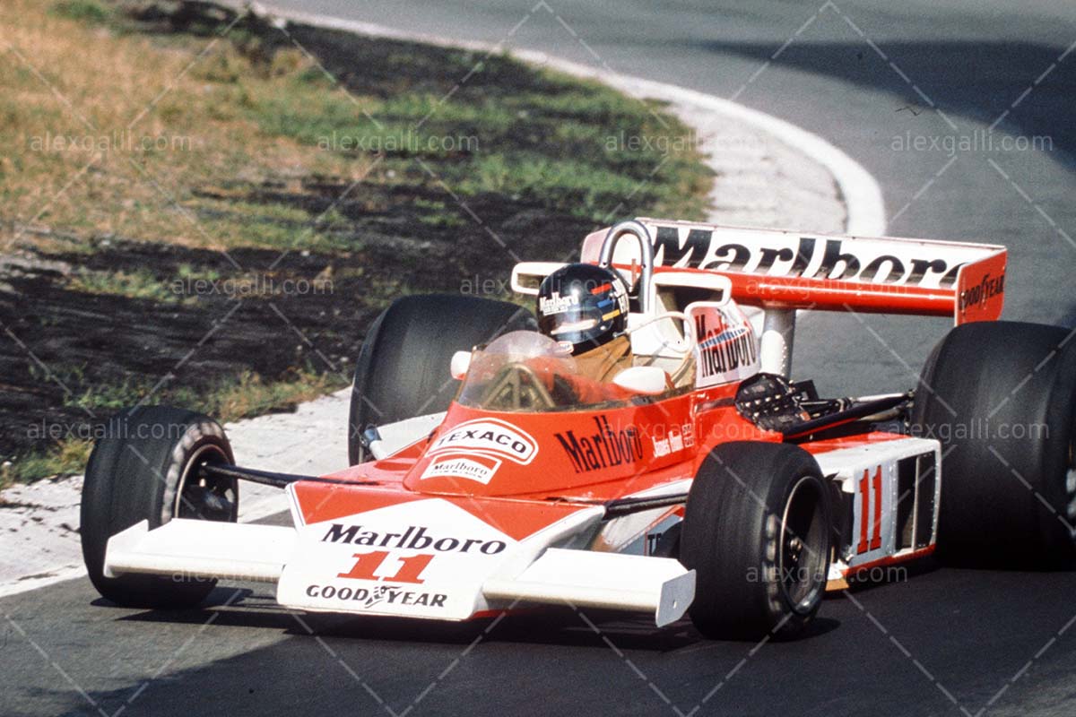 F1 1976 James Hunt - McLaren M23 - 19760073