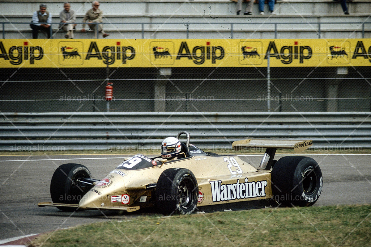 F1 1980 Riccardo Patrese - Arrows A3 - 19800034