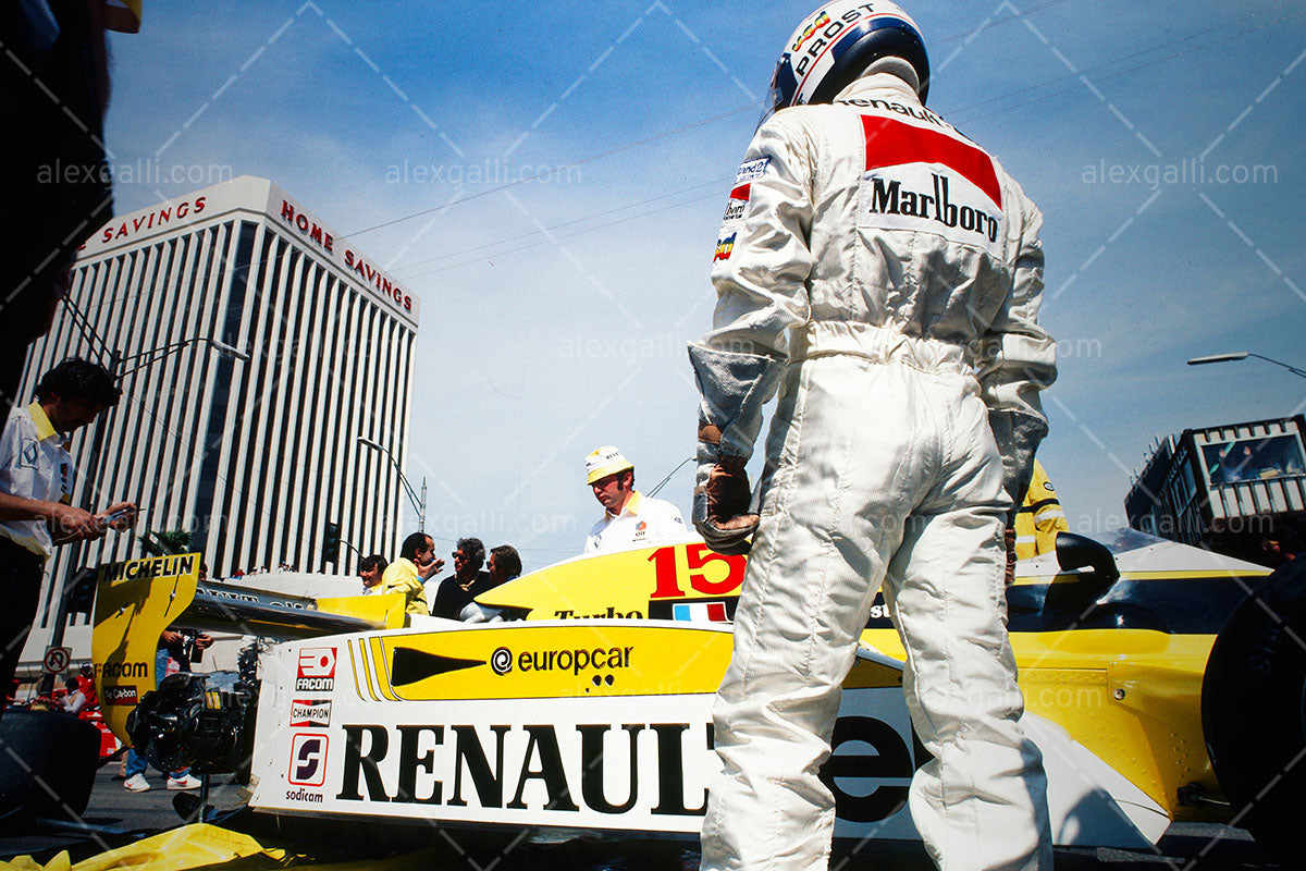 F1 1981 Alain Prost - Renault RE30 - 19810072