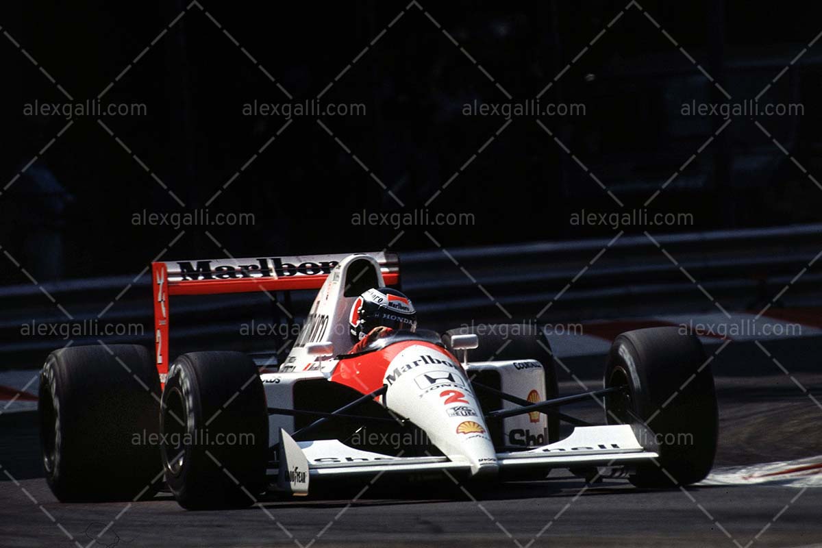 F1 1992 Gerhard Berger - McLaren MP4/7 - 19920016