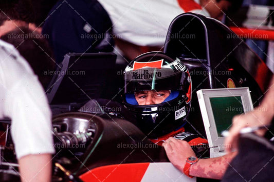 F1 1992 Gerhard Berger - McLaren MP4/7 - 19920018