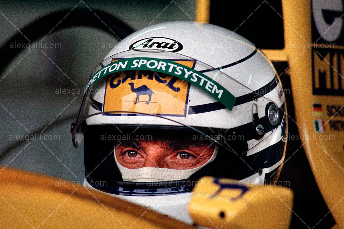 F1 1993 Riccardo Patrese - Benetton B193 - 19930022