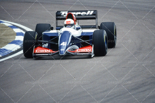 F1 1993 Andrea De Cesaris - Tyrrell 021 - 19930038