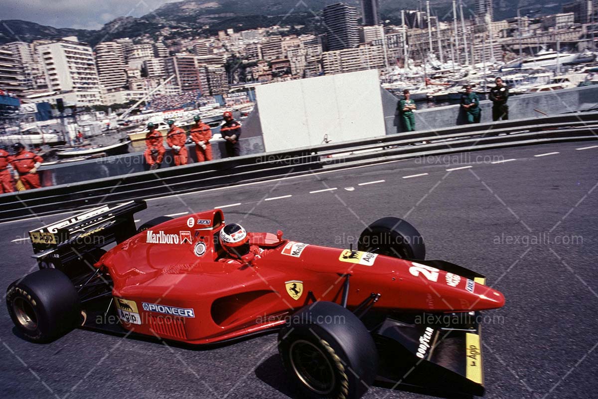 F1 1994 Gerhard Berger - Ferrari 412T1 - 19940014