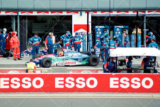 F1 1994 Eddie Irvine - Jordan 194 - 19940034