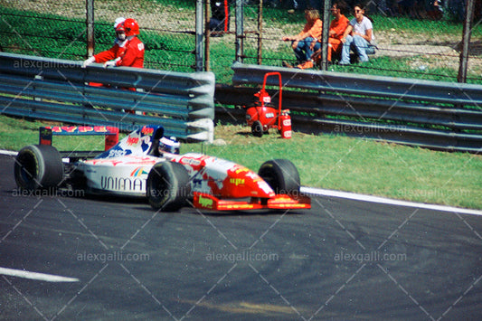 F1 1995 Taki Inoue - Footwork FA16 - 19950053