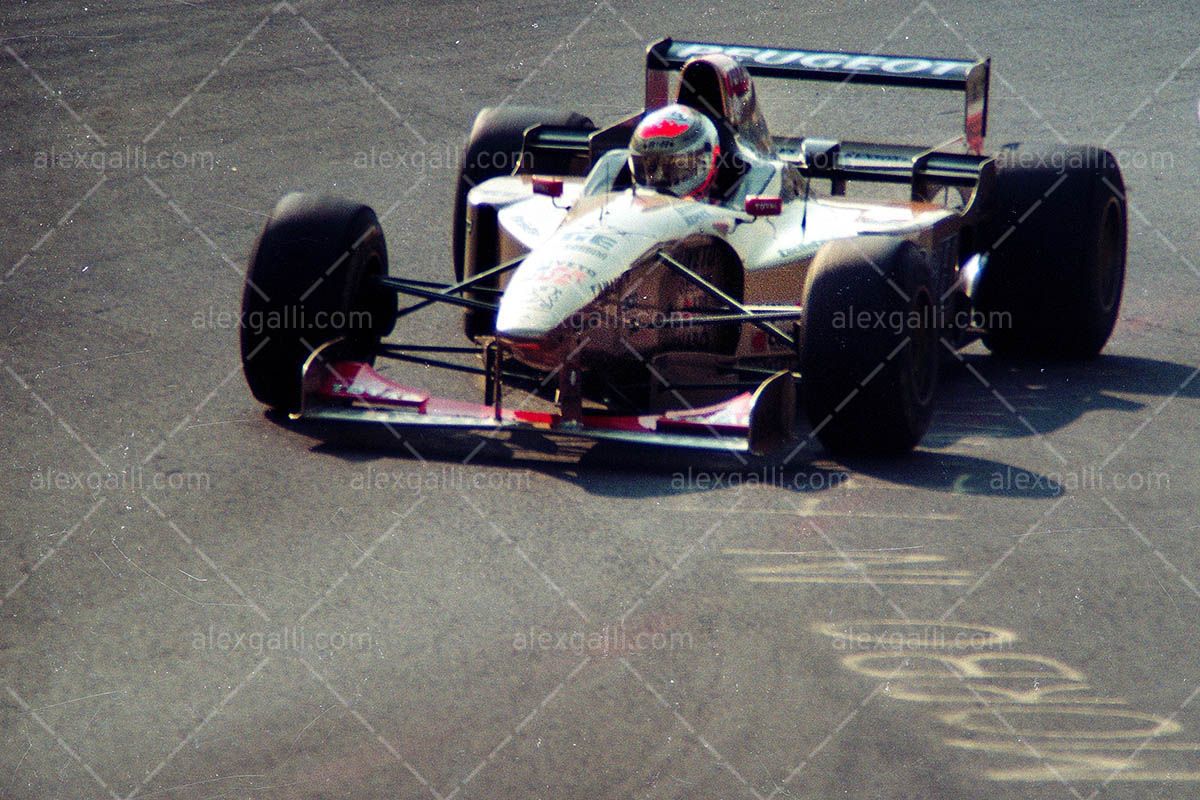 F1 1996 Martin Brundle - Jordan 196 - 19960015