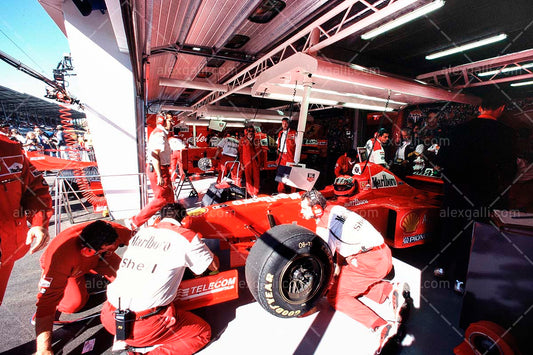 F1 1997 Eddie Irvine - Ferrari F310B - 19970059