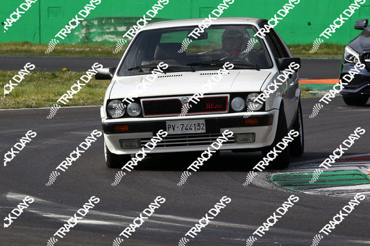 TD 260323 T04 - 184