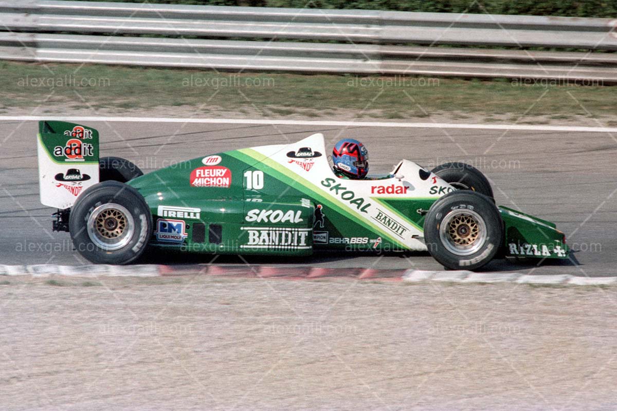 F1 1985 Kenny Acheson - RAM 03 - 19850001