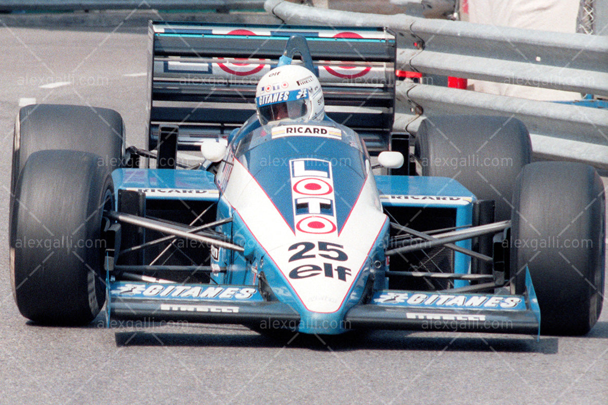 F1 1986 Rene Arnoux - Ligier JS27 - 19860010