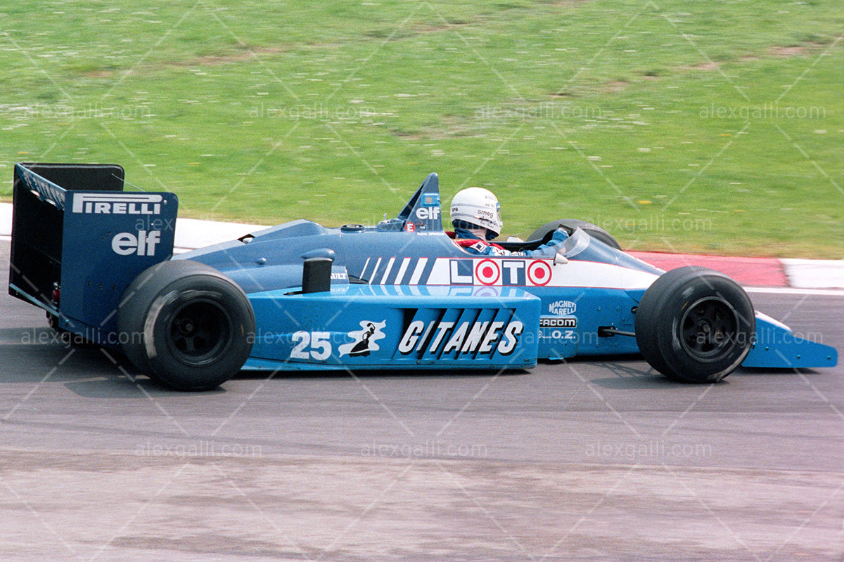 F1 1986 Rene Arnoux - Ligier JS27 - 19860009