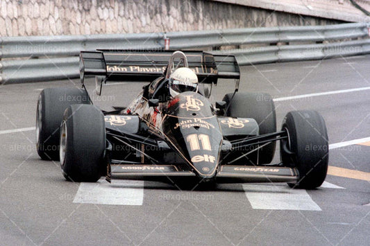 F1 1984 Elio De Angelis - Lotus 95T - 19840034