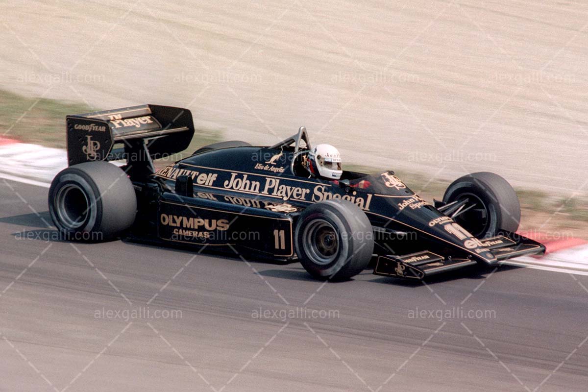 F1 1985 Elio De Angelis - Lotus 97T - 19850036