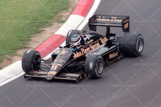F1 1986 Johnny Dumfries - Lotus M186 - 19860040