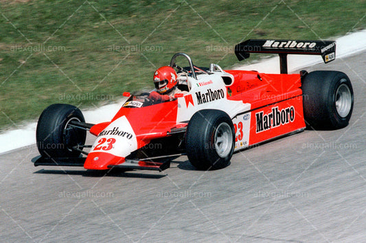 F1 1982 Bruno Giacomelli - Alfa Romeo 182 - 19820030