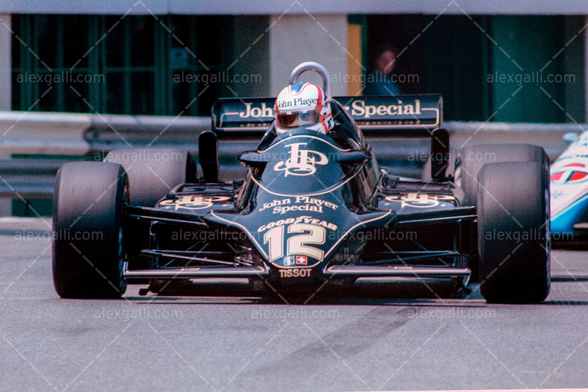 F1 1982 Nigel Mansell - Lotus 91 - 19820044