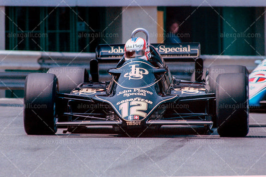 F1 1982 Nigel Mansell - Lotus 91 - 19820044