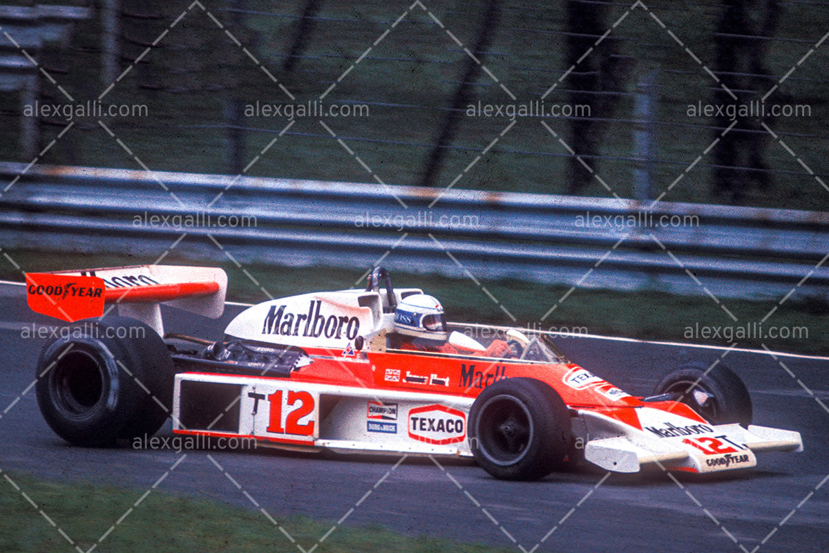F1 1976 Jochen Mass - McLaren M26 - 19760010