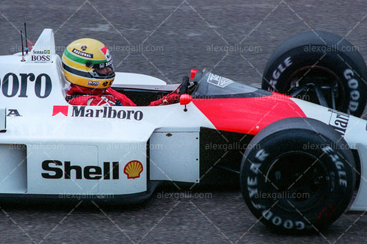 F1 1988 Ayrton Senna - McLaren MP4/4 - 19880055